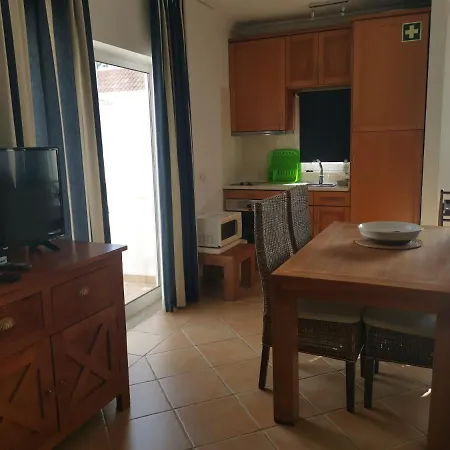 Quinta Velha Jolie 208 By Algarent Aparthotel *