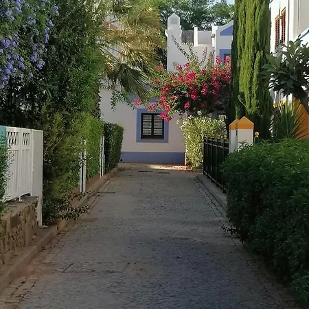 Quinta Velha Jolie 208 By Algarent